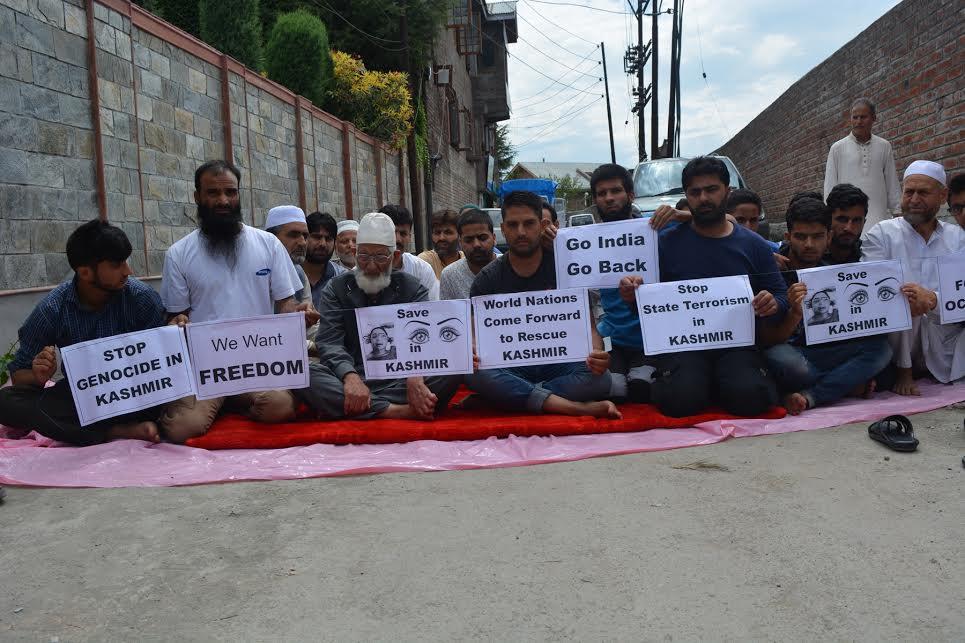 Geelani to honor Burhan with “Tamga-i-Azeemat”